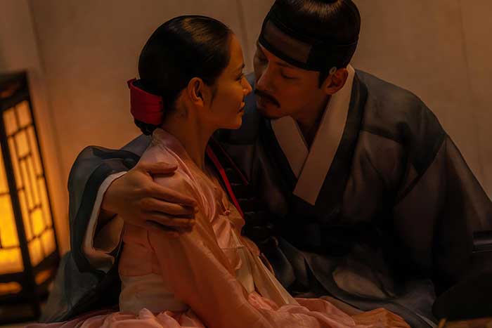 2026 Netflix 韩剧《挑情丑闻》高清全8集：孙艺真池昌旭领衔，挑战朝鲜礼教的大尺度情欲巨制！1080P 中文字幕 MP4